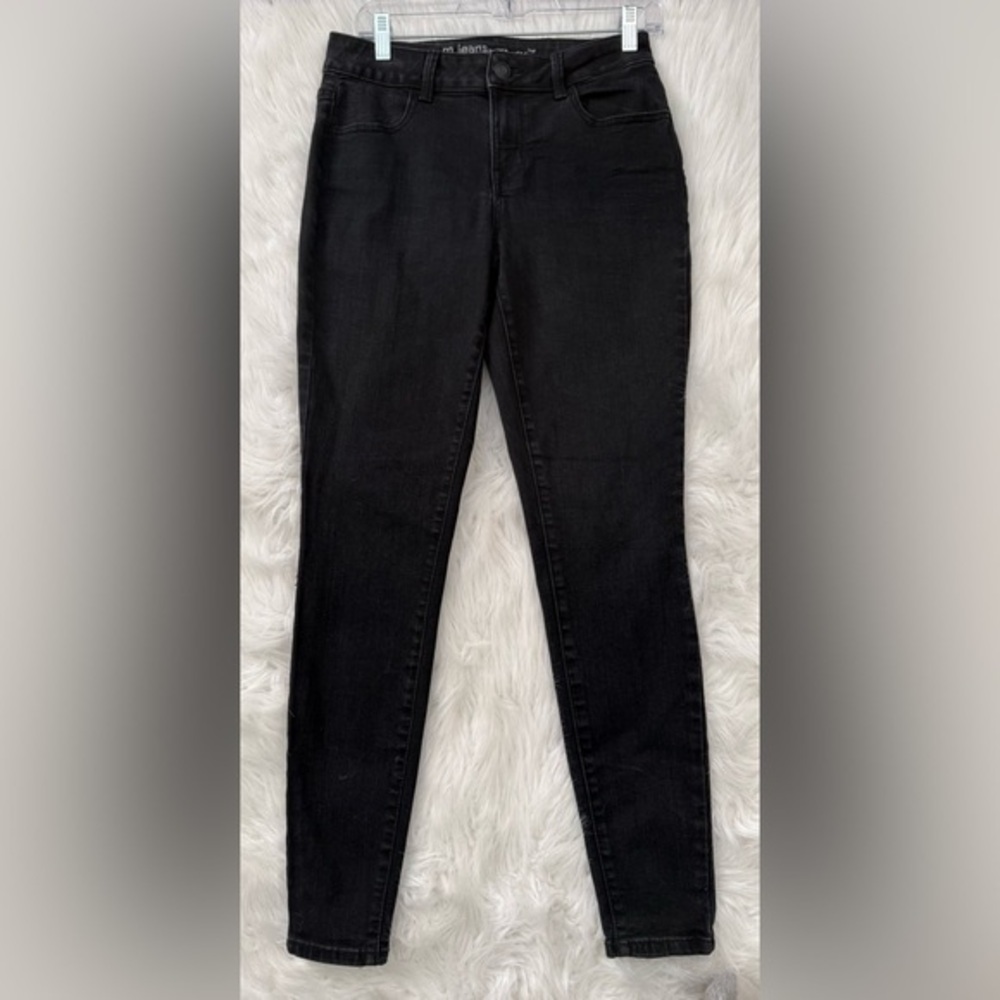 M by Maurice’s Mid size jeans